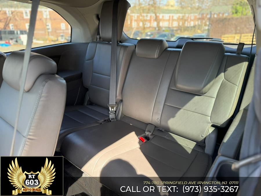 2016 Honda Odyssey 5dr EX-L photo