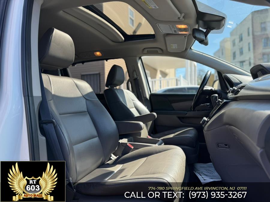 2016 Honda Odyssey 5dr EX-L photo