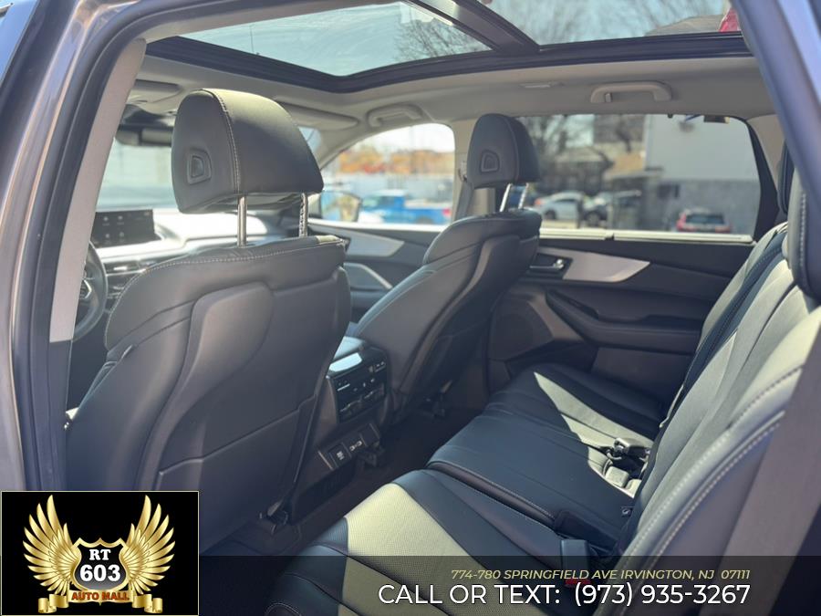 2023 Acura MDX SH-AWD w/Technology Package photo