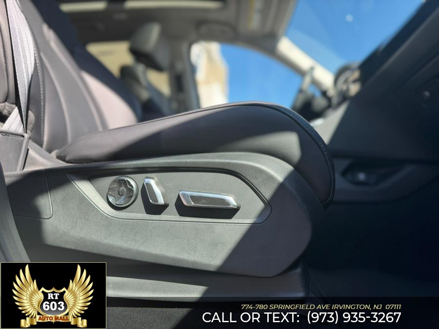 2023 Acura MDX SH-AWD w/Technology Package photo