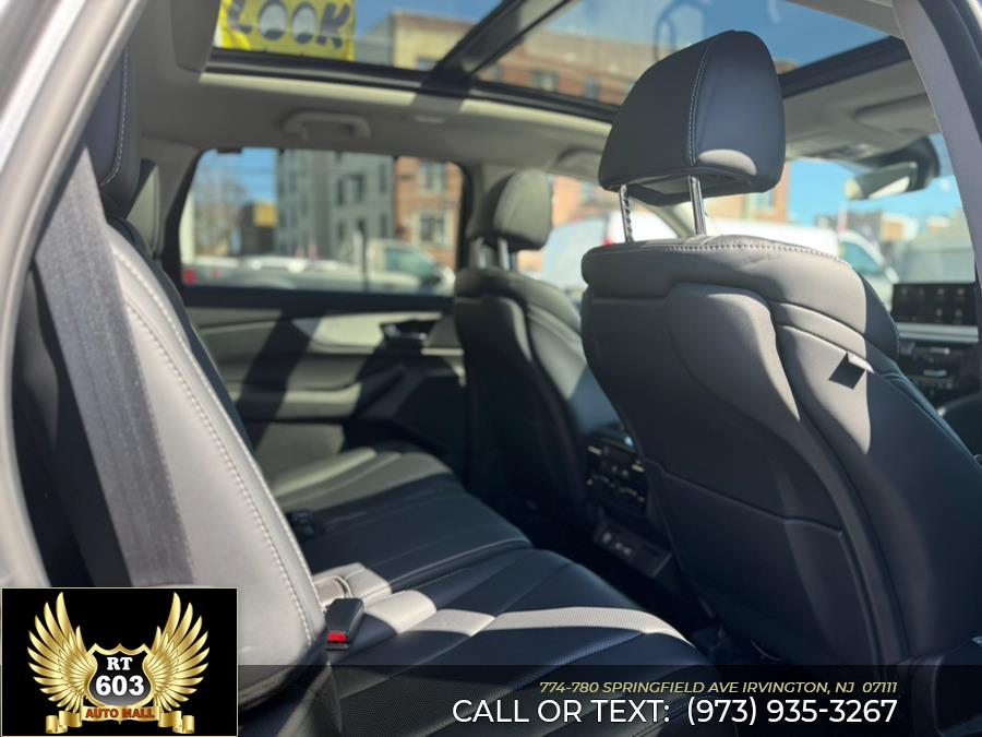 2023 Acura MDX SH-AWD w/Technology Package photo