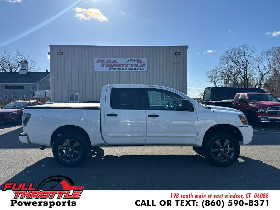 2012 Nissan Titan S photo
