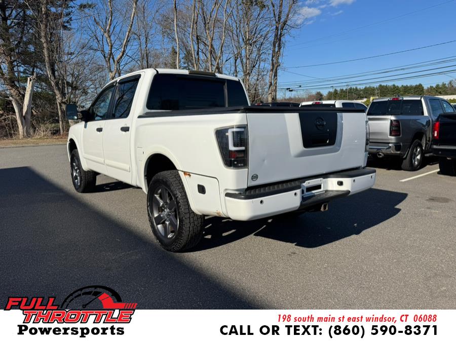 2012 Nissan Titan S photo