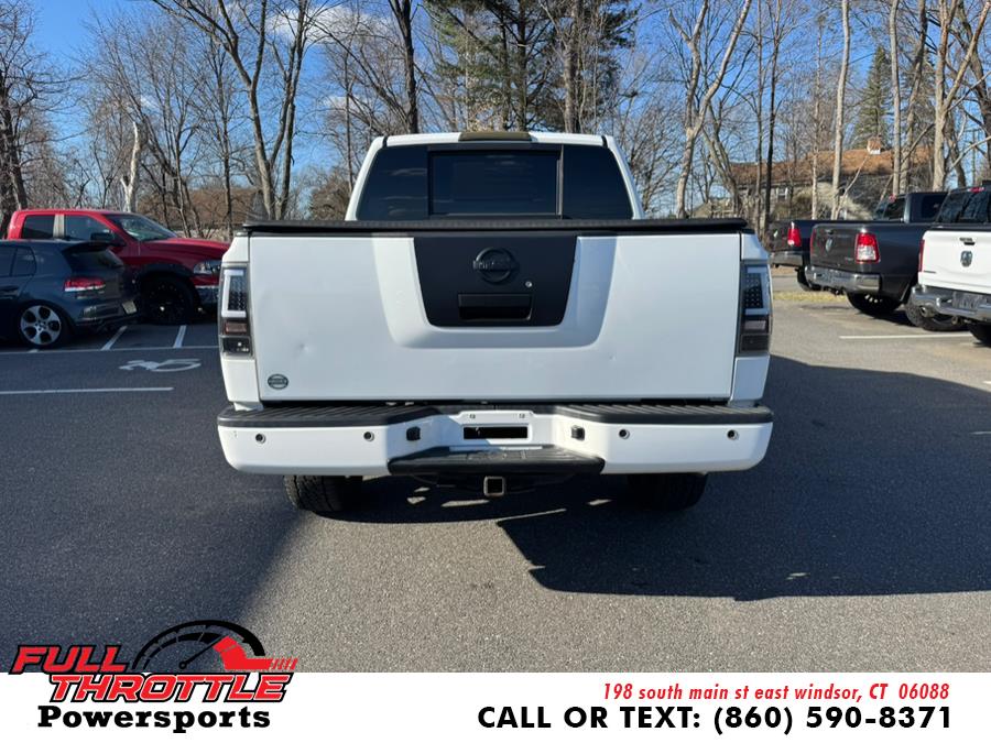 2012 Nissan Titan S photo