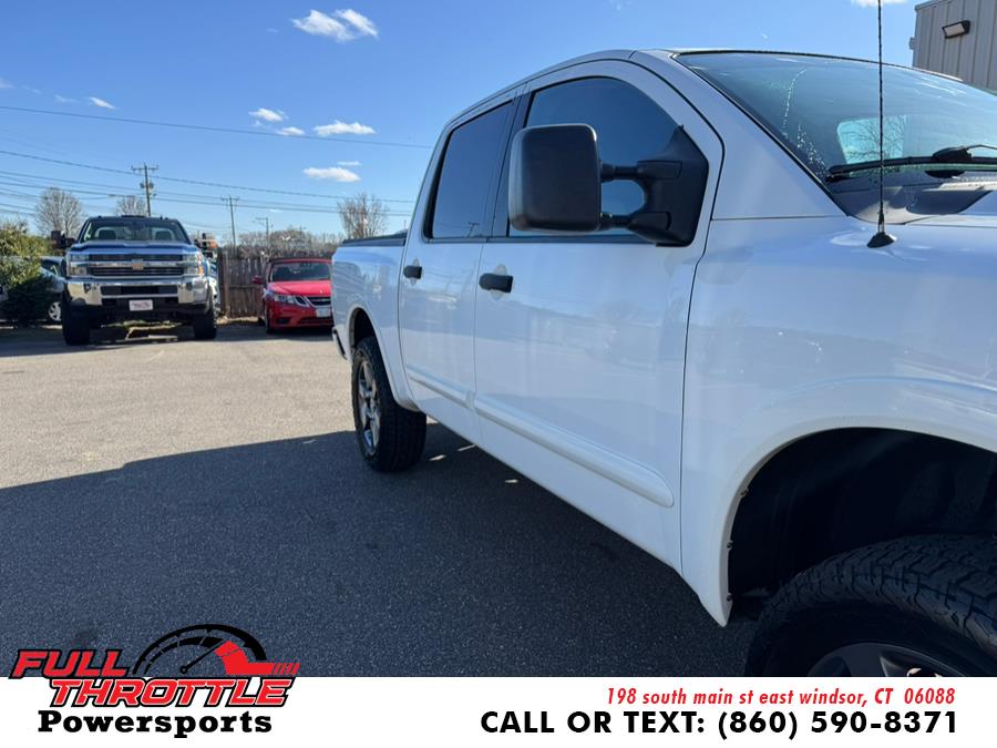 2012 Nissan Titan S photo