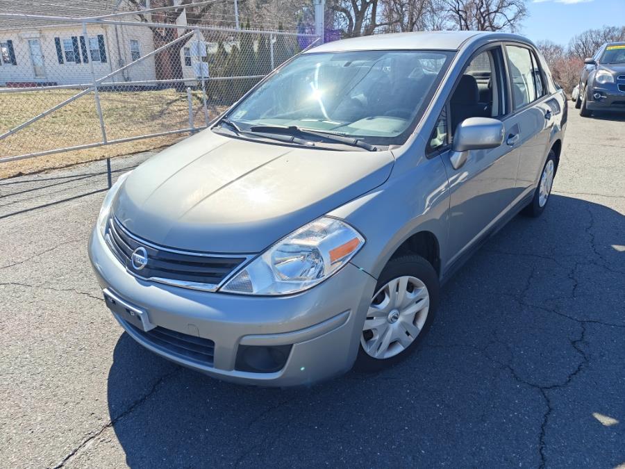 2011 Nissan Versa 1.8 S photo