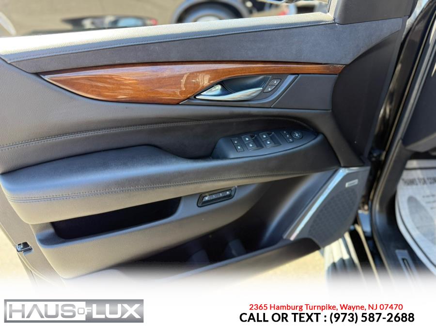 2017 Cadillac Escalade 4WD 4dr Premium Luxury photo