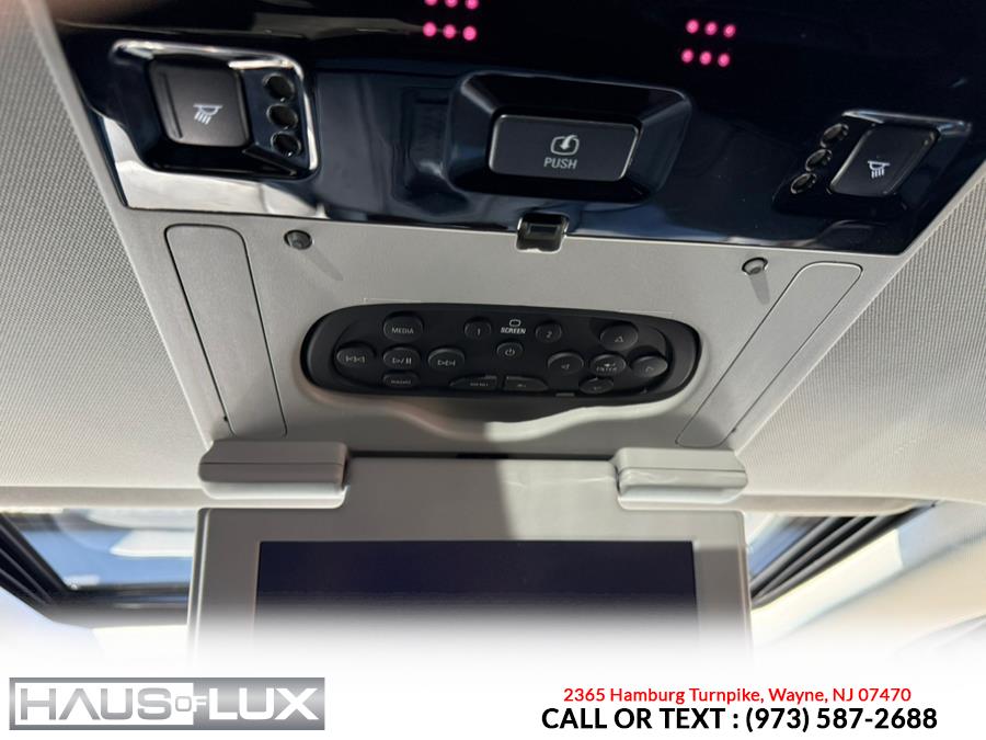 2017 Cadillac Escalade 4WD 4dr Premium Luxury photo