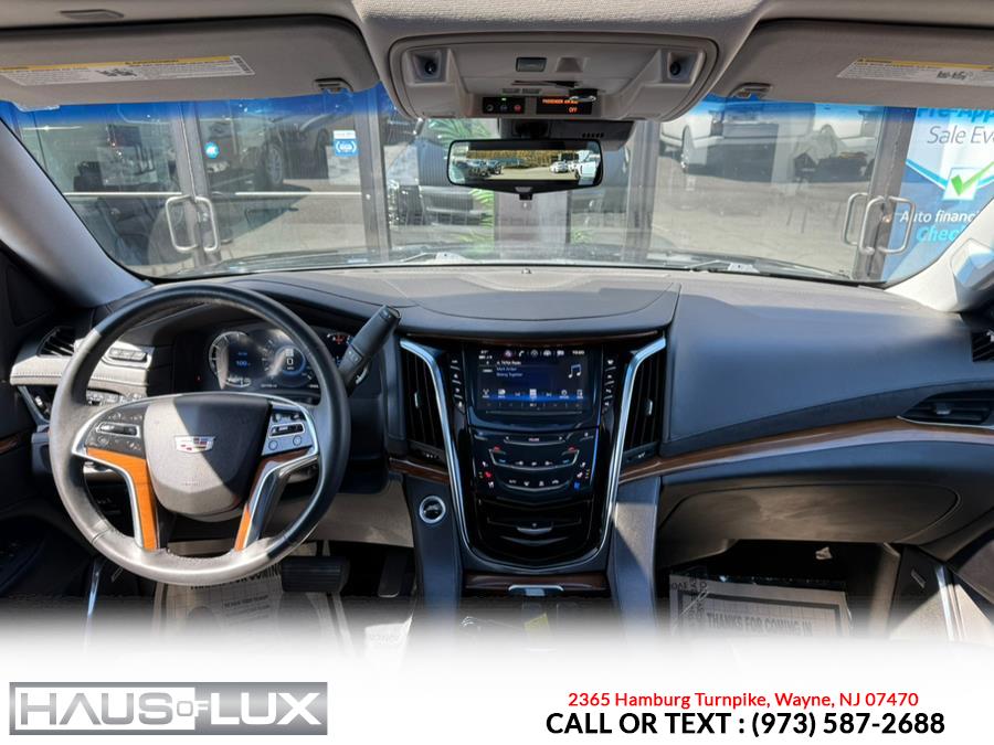 2017 Cadillac Escalade 4WD 4dr Premium Luxury photo