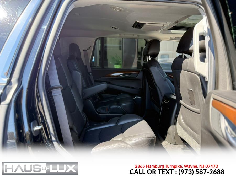 2017 Cadillac Escalade 4WD 4dr Premium Luxury photo