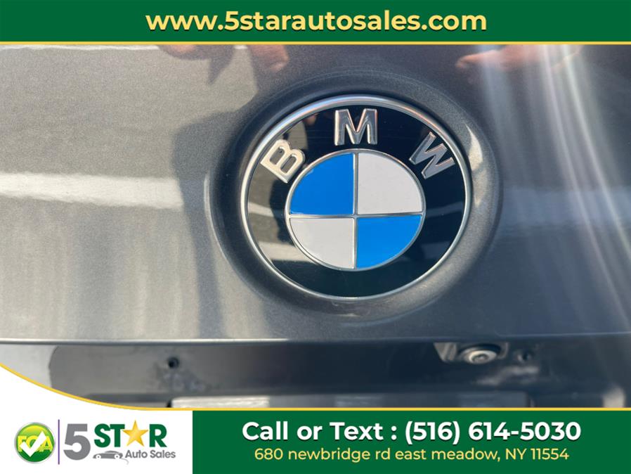 2022 BMW 3-Series 330i xDrive Sedan North Americ photo