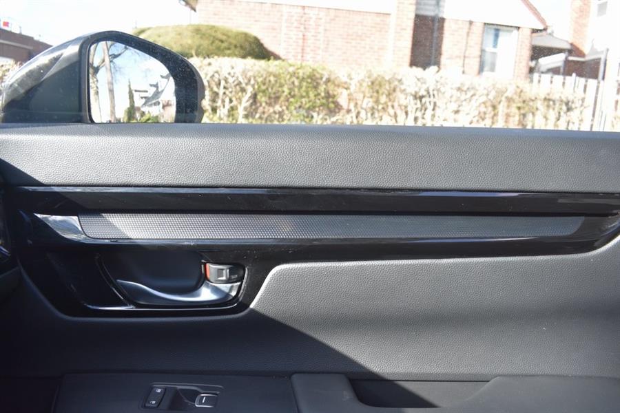 2025 Honda CR-V Hybrid Sport Touring photo
