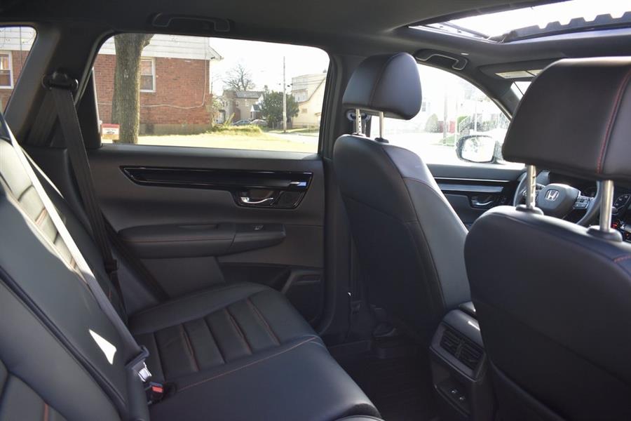 2025 Honda CR-V Hybrid Sport Touring photo