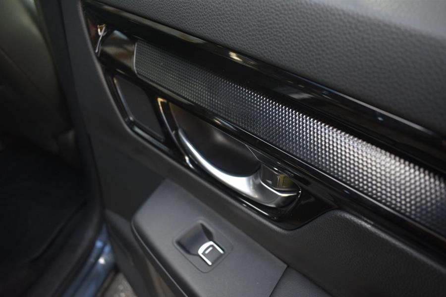 2025 Honda CR-V Hybrid Sport Touring photo