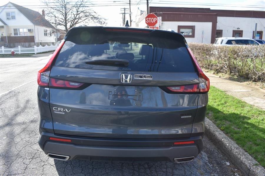 2025 Honda CR-V Hybrid Sport Touring photo