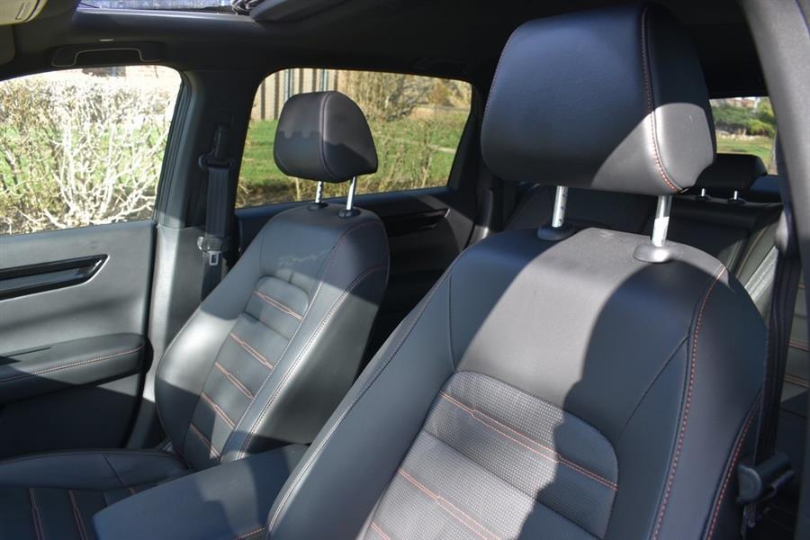 2025 Honda CR-V Hybrid Sport Touring photo