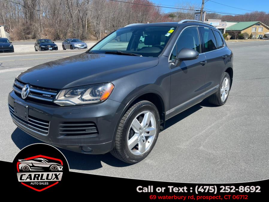 2012 Volkswagen Touareg photo