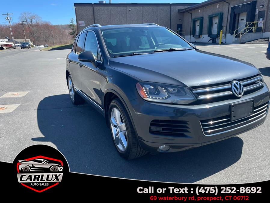2012 Volkswagen Touareg photo