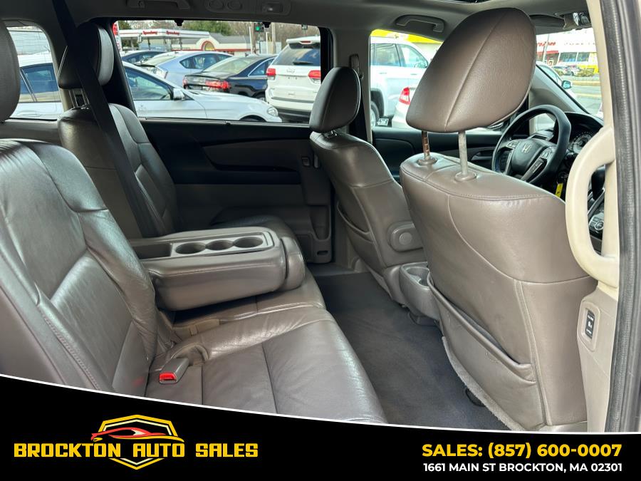 2012 Honda Odyssey Touring photo