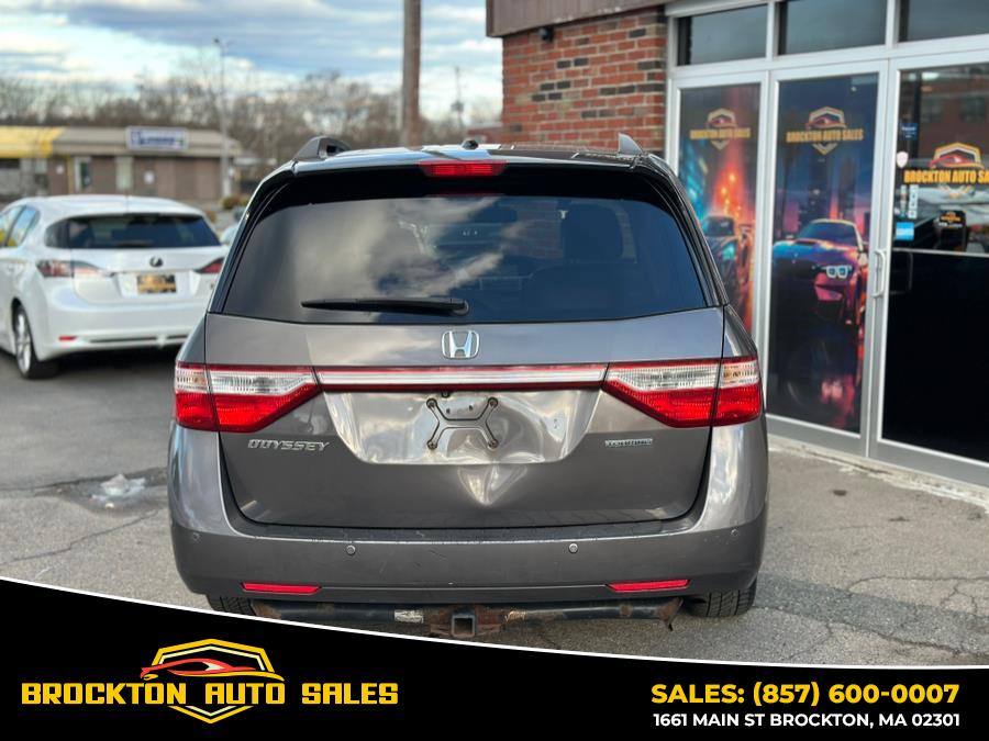 2012 Honda Odyssey Touring photo