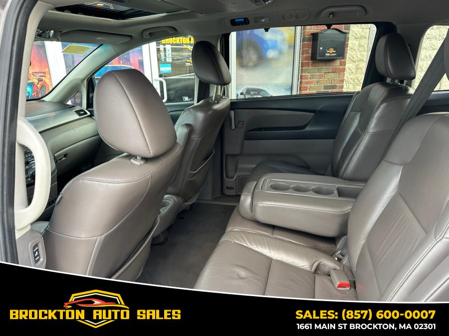 2012 Honda Odyssey Touring photo
