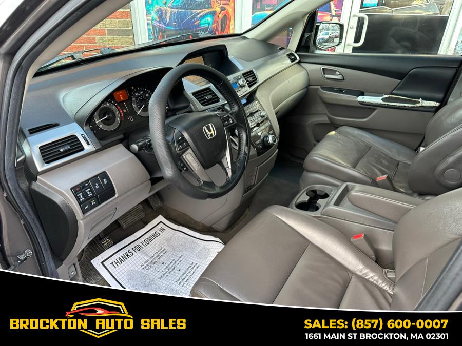 2012 Honda Odyssey Touring photo