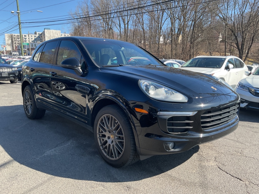 2018 Porsche Cayenne Platinum Edition AWD photo