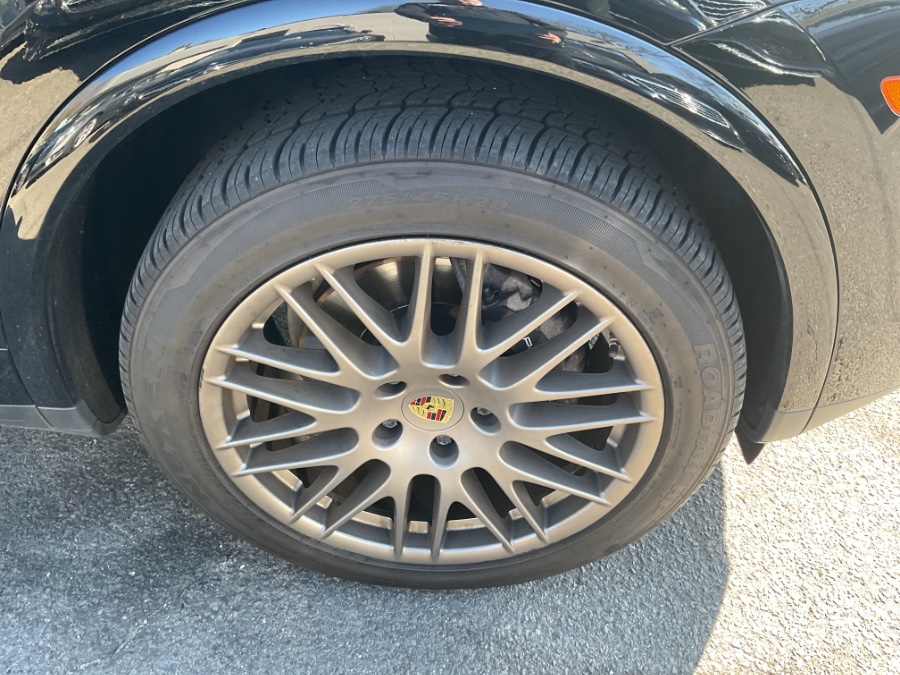 2018 Porsche Cayenne Platinum Edition AWD photo