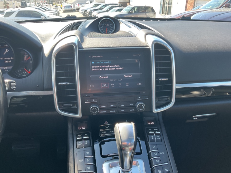 2018 Porsche Cayenne Platinum Edition AWD photo
