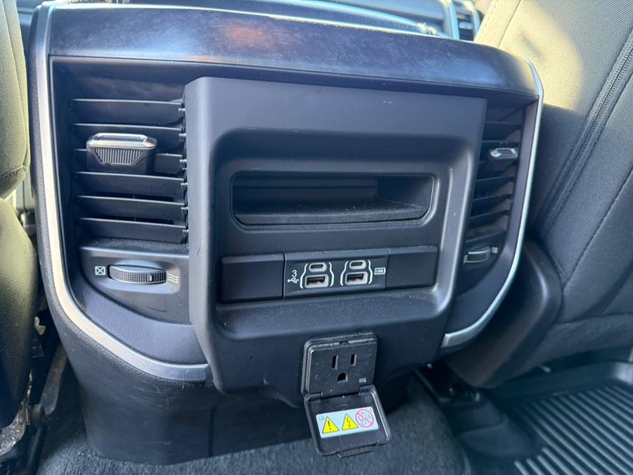 2019 RAM 1500 Big Horn/Lone Star 4x4 Crew Ca photo
