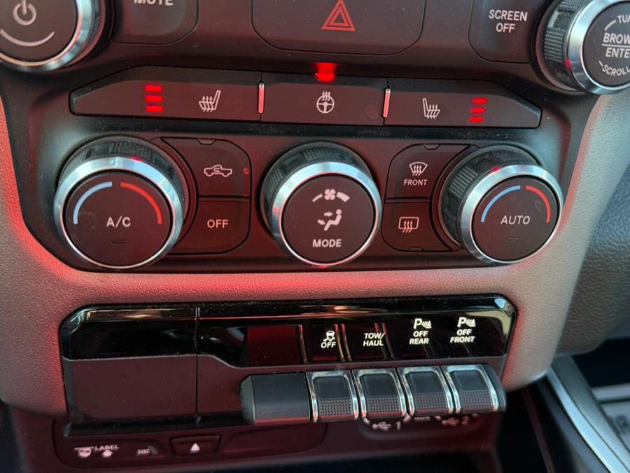 2019 RAM 1500 Big Horn/Lone Star 4x4 Crew Ca photo