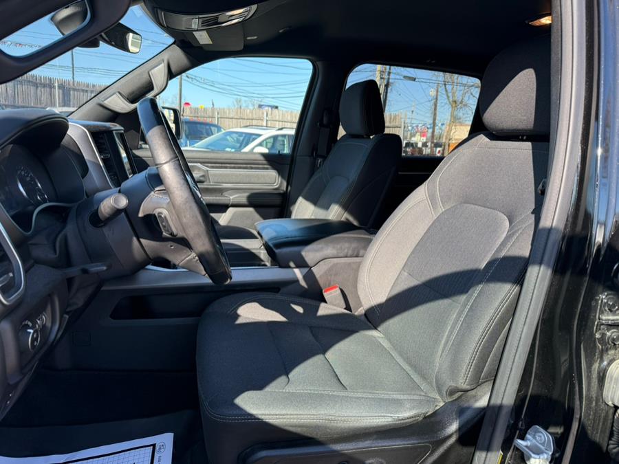 2019 RAM 1500 Big Horn/Lone Star 4x4 Crew Ca photo