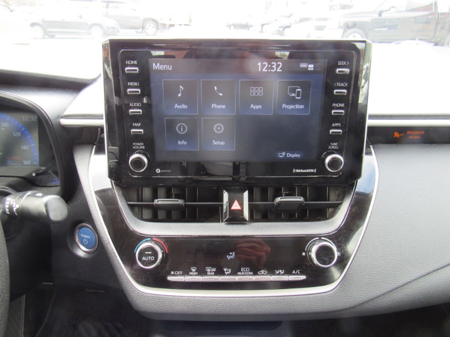 2021 Toyota Corolla Hybrid LE photo