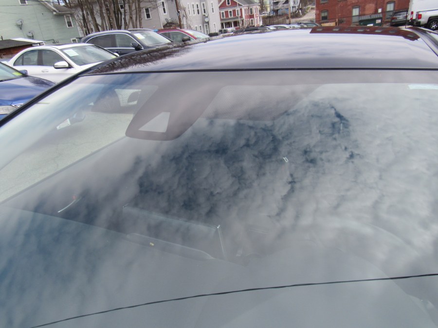 2021 Toyota Corolla Hybrid LE photo