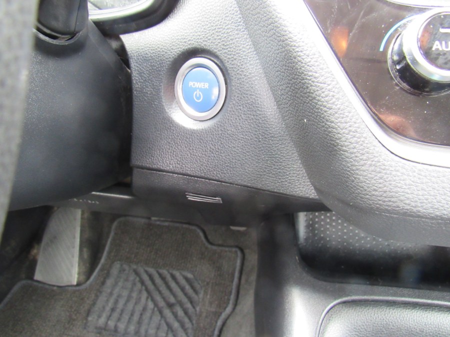 2021 Toyota Corolla Hybrid LE photo