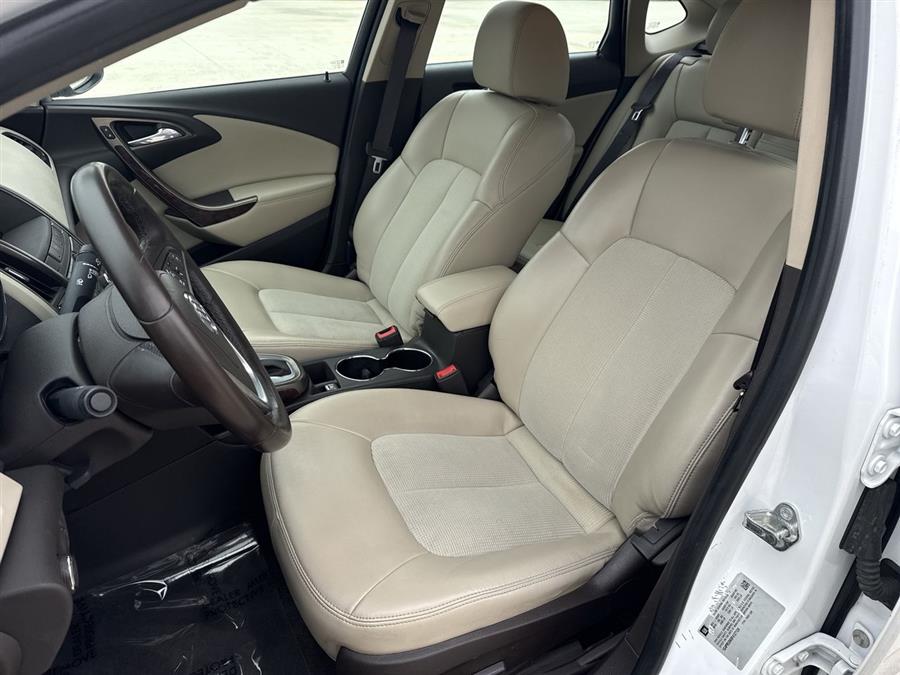 2015 Buick Verano Convenience Group photo