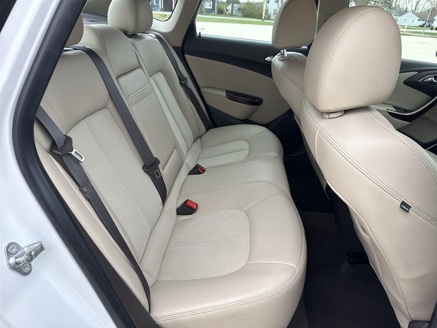 2015 Buick Verano Convenience Group photo