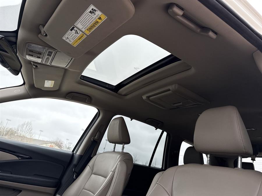 2018 Honda Pilot Touring photo