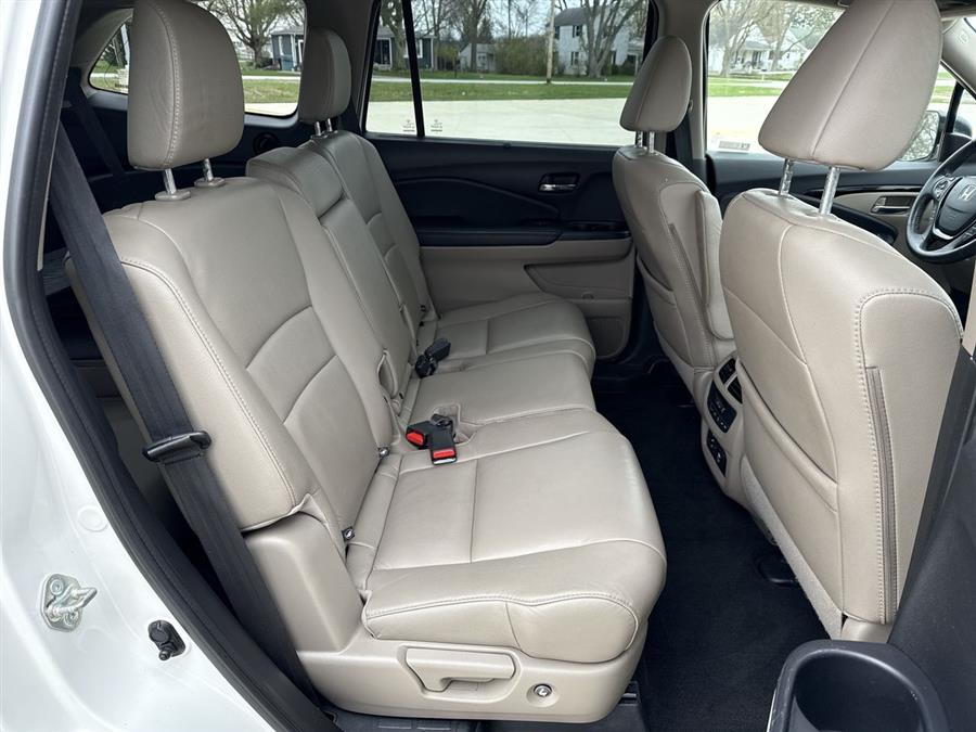 2018 Honda Pilot Touring photo