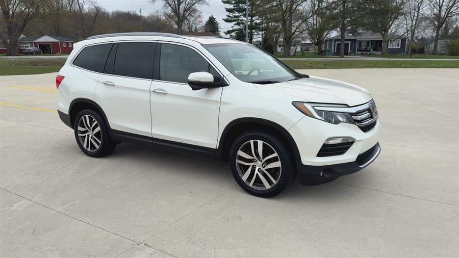 2018 Honda Pilot Touring photo