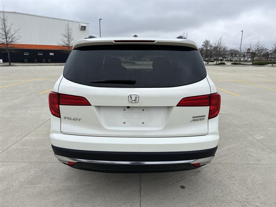 2018 Honda Pilot Touring photo