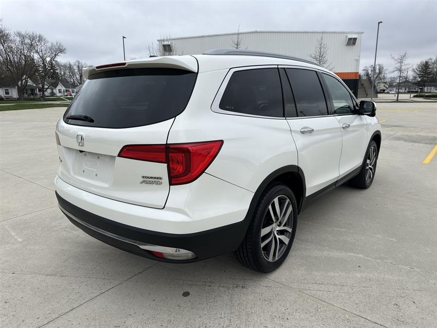 2018 Honda Pilot Touring photo