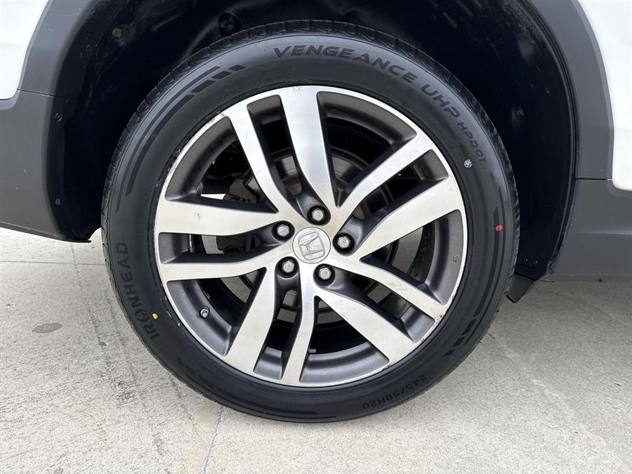 2018 Honda Pilot Touring photo