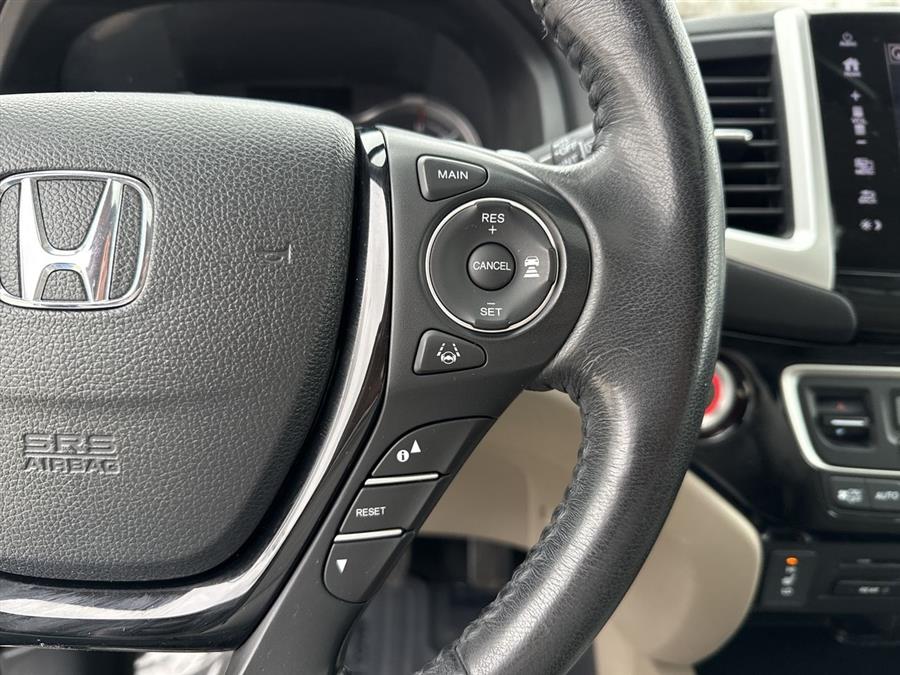 2018 Honda Pilot Touring photo