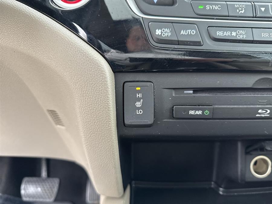 2018 Honda Pilot Touring photo