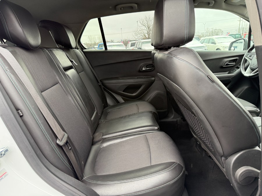 2016 Chevrolet Trax AWD 4dr LT photo