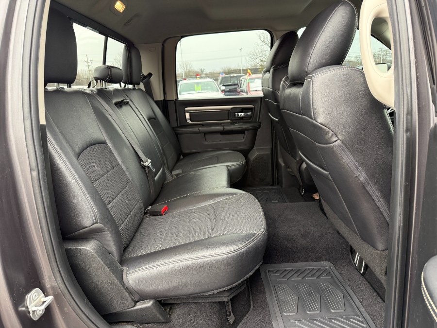 2018 RAM 1500 Sport 4x4 Crew Cab 5''7