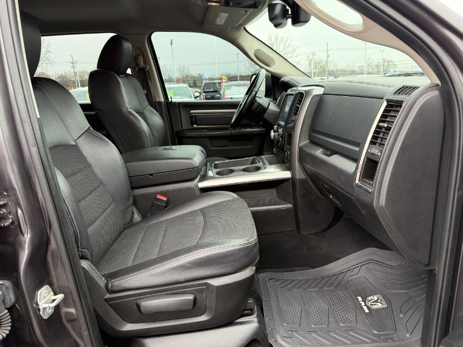 2018 RAM 1500 Sport 4x4 Crew Cab 5''7