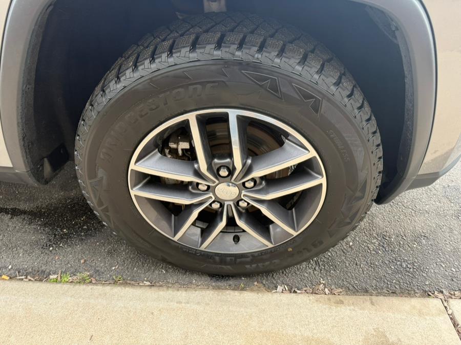 2018 Jeep Grand Cherokee Limited 4x4 photo