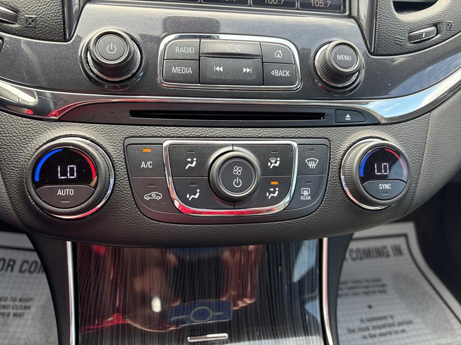 2019 Chevrolet Impala 4dr Sdn Premier w/2LZ photo